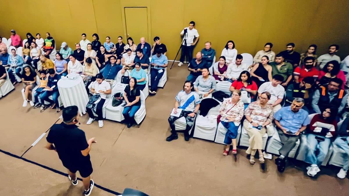 Participantes del taller ChatGPT para negocios