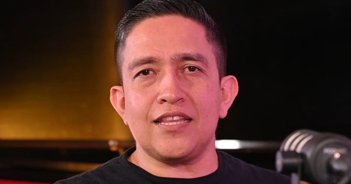 Retrato de Gibran González